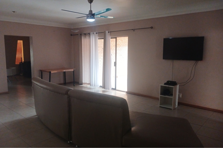 4 Bedroom Property for Sale in Hillcrest Northern Cape